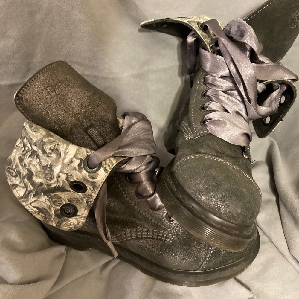 Dr. Martens Pewter Silver Aimilite Style Floral Boots